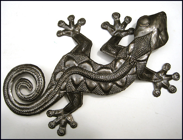 Haitian Metal Art Gecko Wall Decor - Handcrafted Metal Art of Haiti -10" x 14"