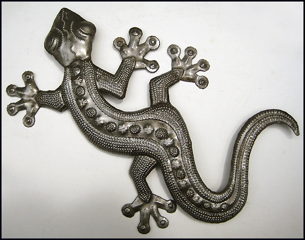 Metal Art Gecko Wall Hanging - Haitian Recycled Steel Drum - 10" x 15"